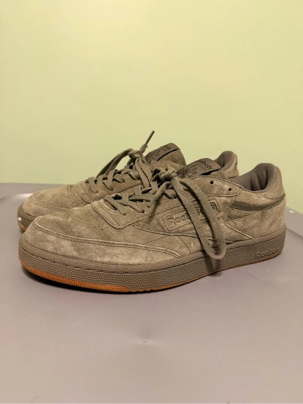 Reebok Club C 85 Men’s Size 10 Olive Green Suede Gum Sole Sneakers